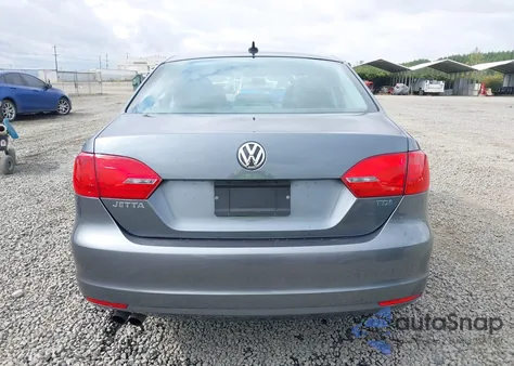 2014 Volkswagen Jetta 2.0L Tdi from USA, damaged, VIN 3VWLL7AJ0EM391852